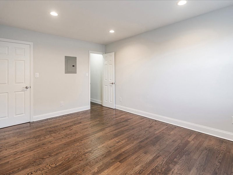 Gallery Photo 13